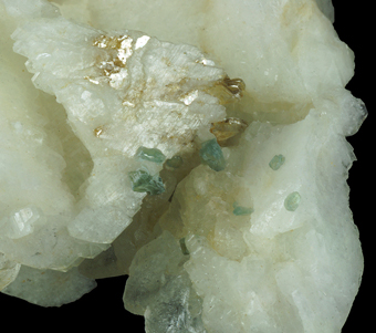 Beryllonite, Fluorapatite, Albite - Tel�rio claim, Lin�polis, Minas Gerais, Brazil