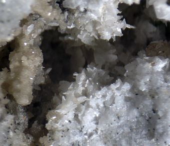 Remondite-(Ce) - Mont Saint Hilaire, ,Qu�bec, Canada
