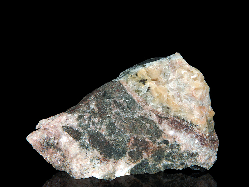 Berzelianite - Ro�n�, �ď�r nad S�zavou, Vysočina, Czech Republic