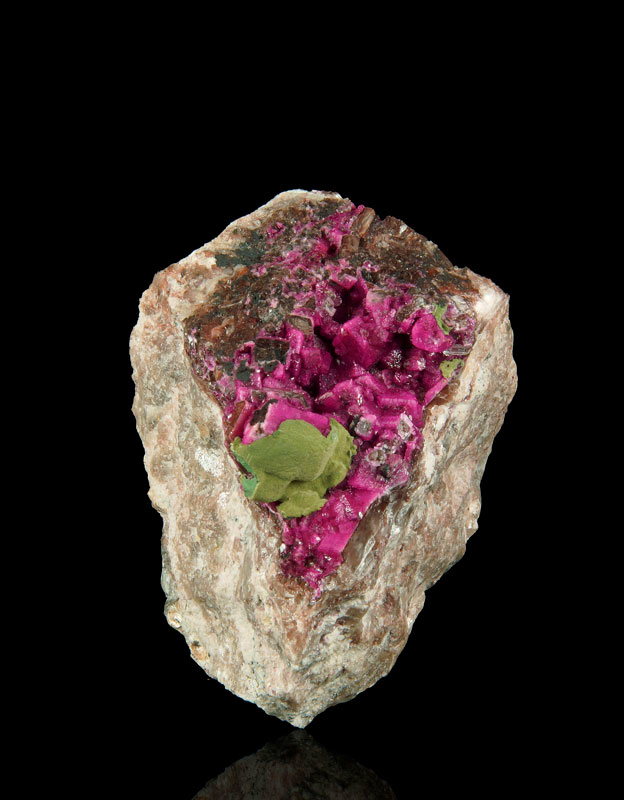 Calcite var Cobaltoan Calcite and Kolvezite - Tenke mine, Tenke-Fungurume area, Luabala, Democratic Rep. of Congo