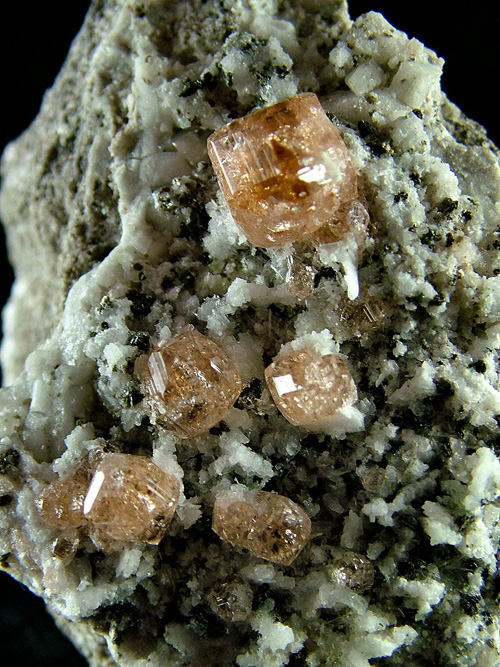 Grossular on Pectolite - Jeffrey Mine, Val-des-Sources, Les Sources RCM, Estrie, Qu�bec, Canada