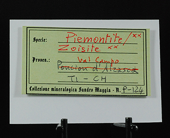 Piemontite and zoisite - Campo Valley - Campo Blenio - Camadra Valley  Blenio Valley - Blenio - Ticino - Switzerland