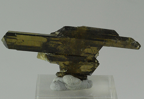 Epidote - Tormiq valley - Haramosh Mts. - Skardu Distr. - Baltistan - Gilgit-Baltistan - Pakistan