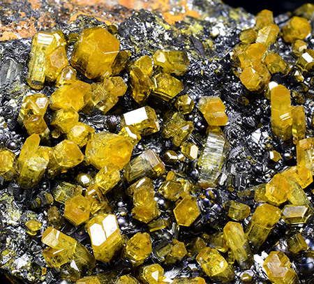 Mimetite - Guatomo Mine ('Hat Yai' mimetite locality), Tham Thalu, Bannang Sata District, Yala Province, Thailand.