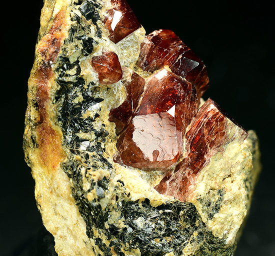 Zircon and biotite - Astor - Astor Valley - Gilgit-Baltistan - Pakistan