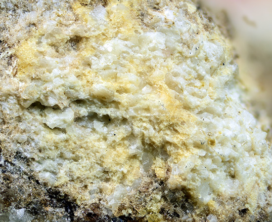 Parakeldyshite - Tul'iok river valley, Khibiny massif, Kola Peninsula, Kirovsk district,Murmansk Region - Russia (TL)