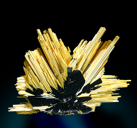 Rutile var. sagenite on hematite - Novo Horizonte - Bahia - Brazil