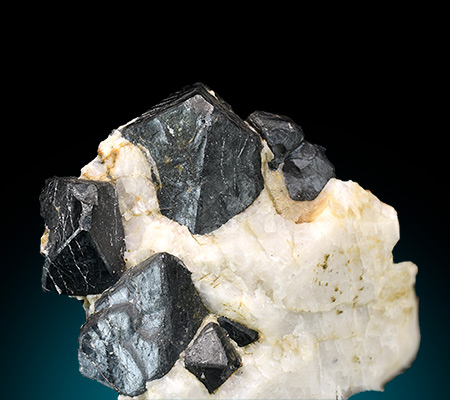 Franklinite - Sterling Mine -Sterling Hill - Ogdensburg - Franklin Mining distr. -  Sussex Co. - New Jersey - USA